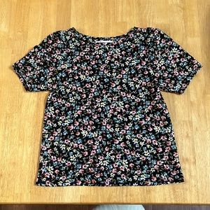 Anne Taylor Loft Floral Shirt. Short sleeve. Like new. Size small